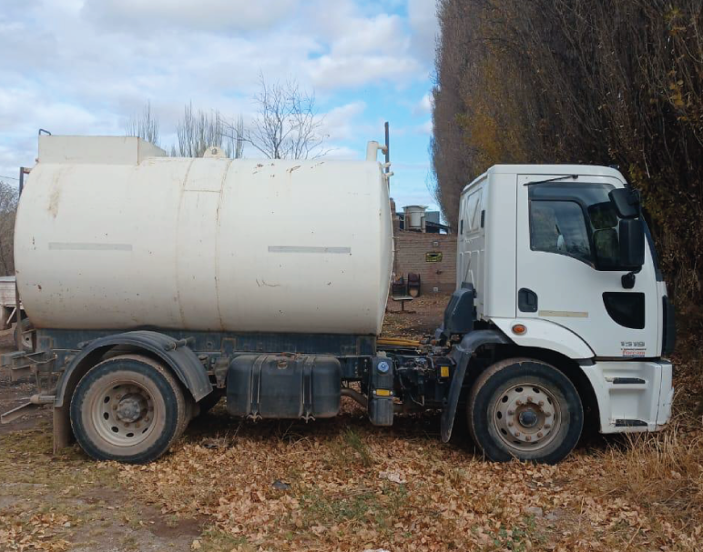 Ford-Cargo-1519-Regador_