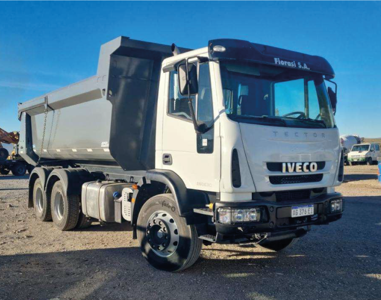 Iveco-Balancin-con-volcadora_
